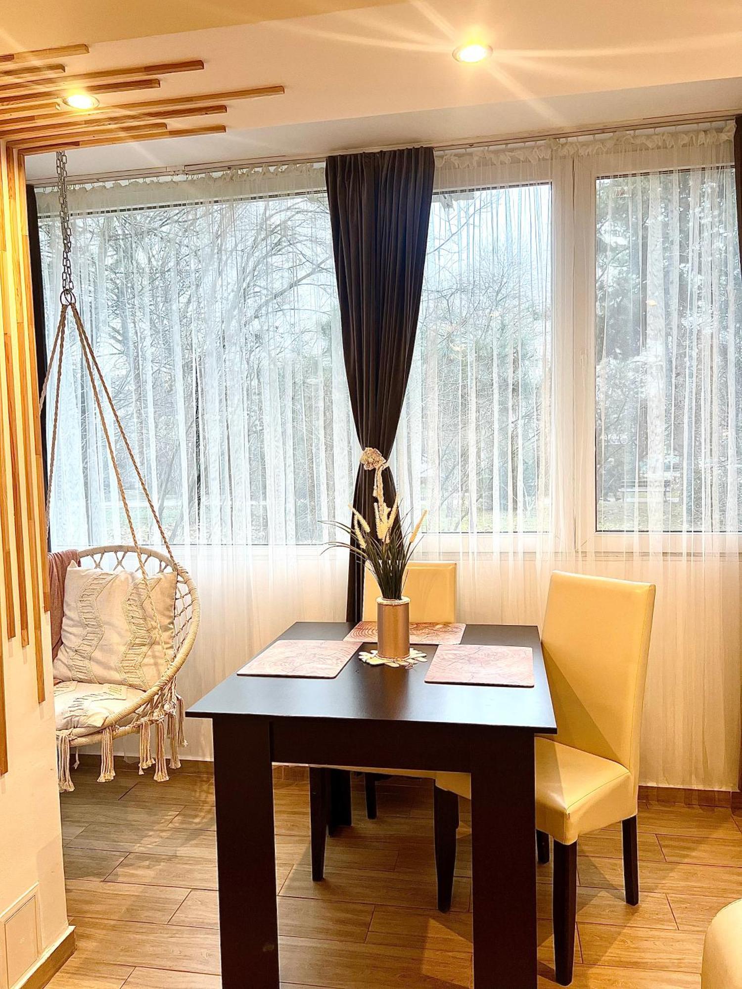 The House In The Park Bucharest Apartment Ngoại thất bức ảnh