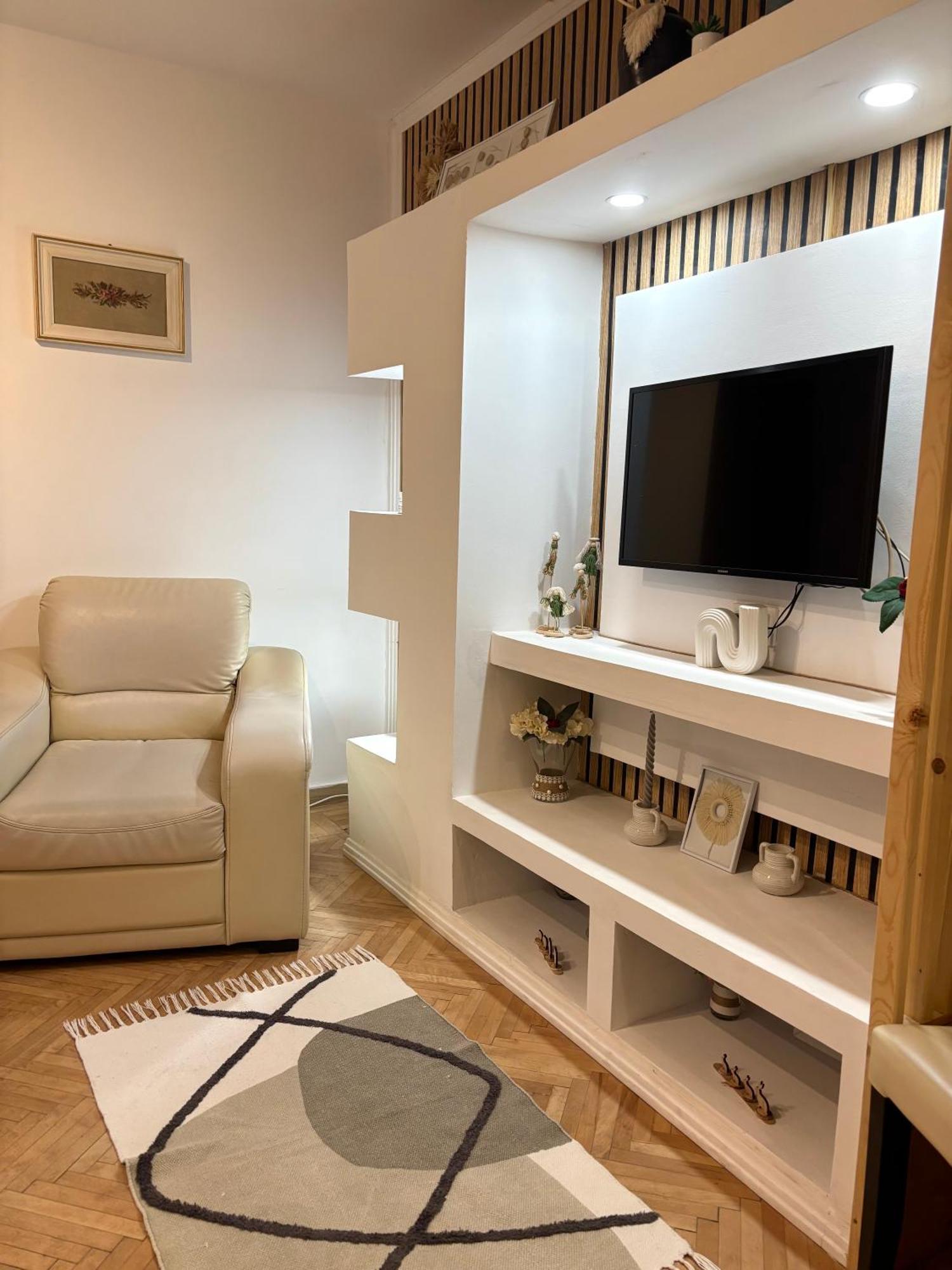 The House In The Park Bucharest Apartment Ngoại thất bức ảnh